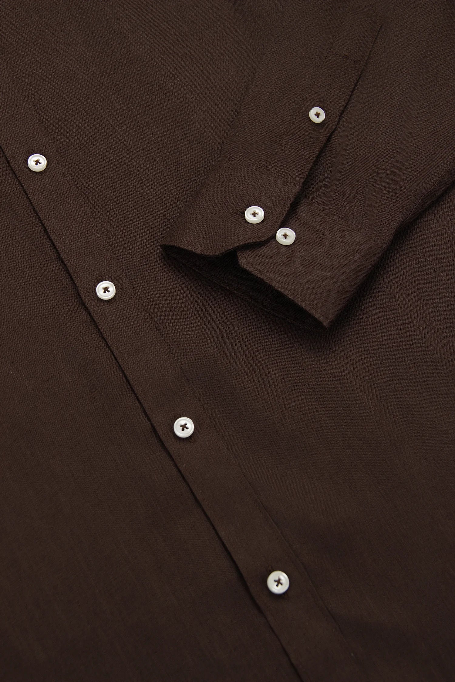 Camisa Button Down Lino Chocolate
