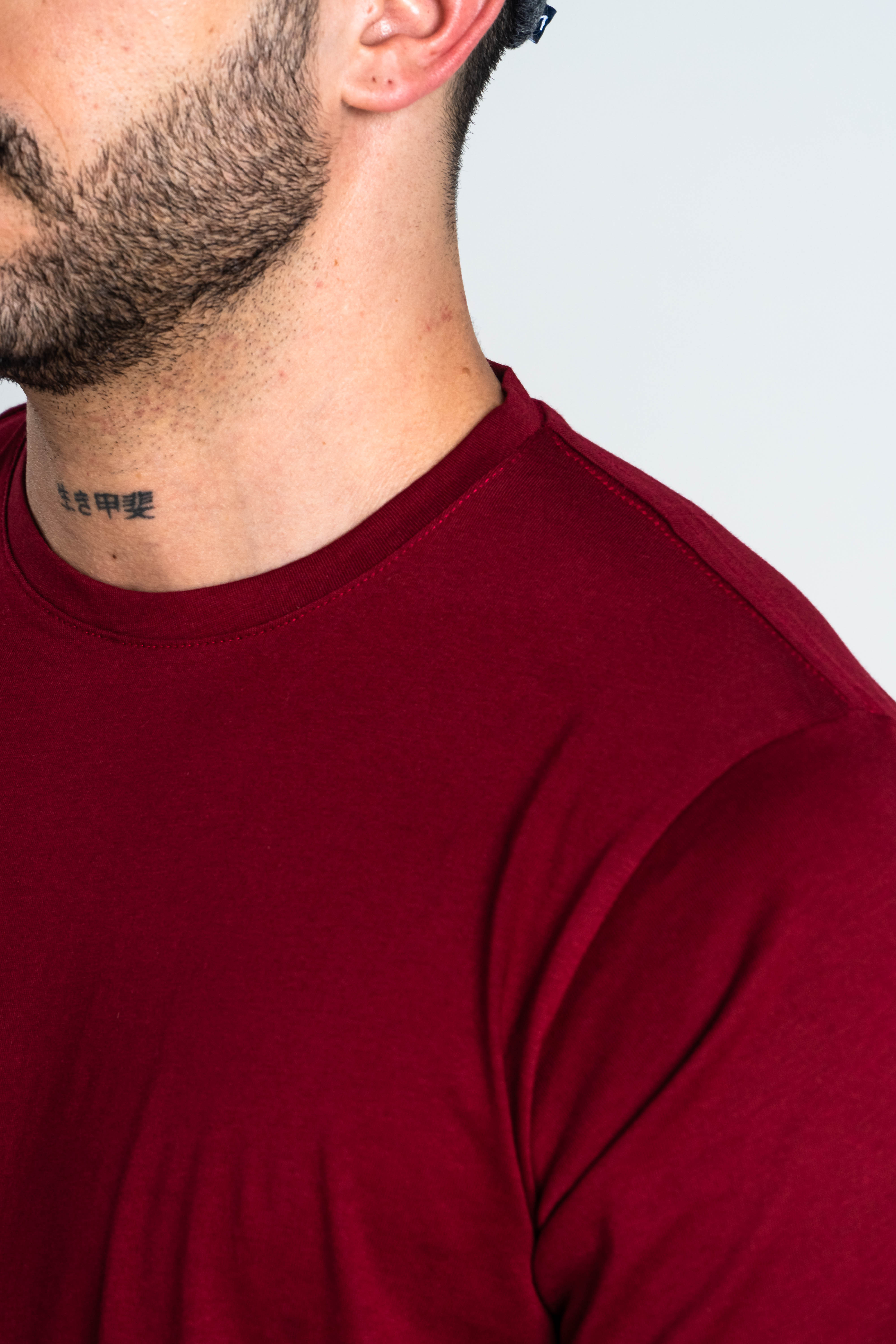 CAMISETA BÁSICA ALGODÓN ROJO CEREZA_04096