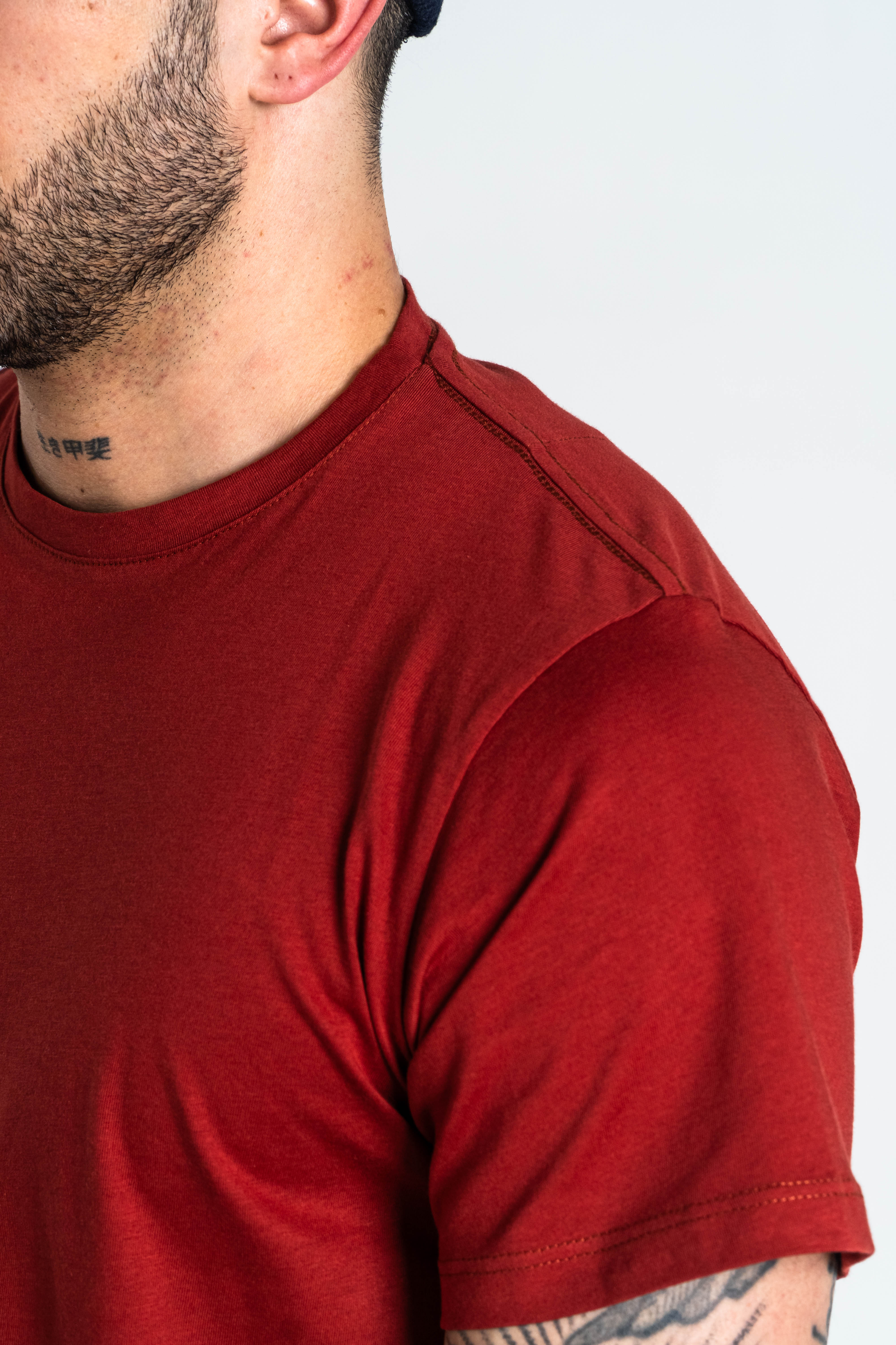 CAMISETA BÁSICA ALGODÓN TERRACOTA_04085