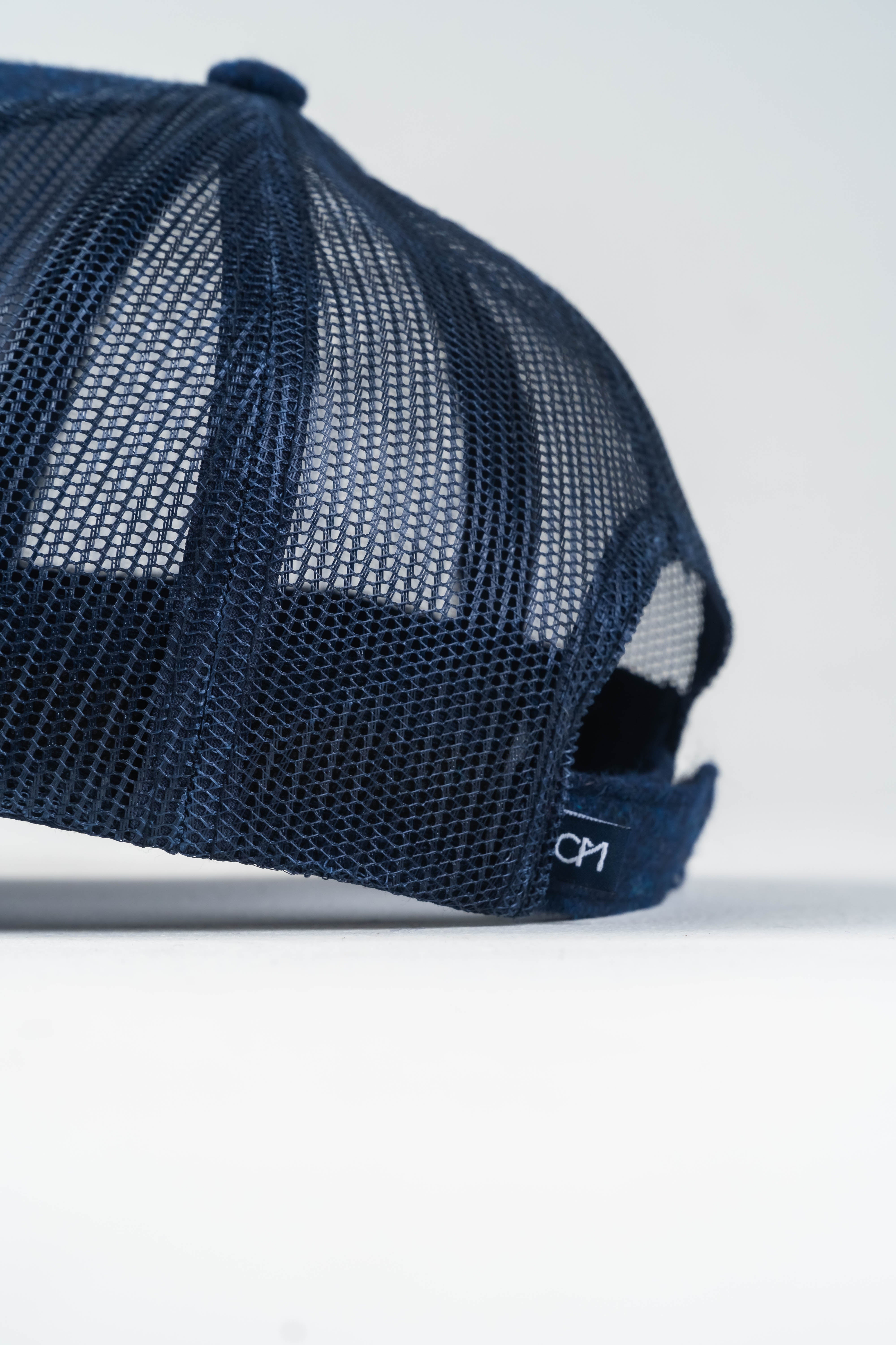 GORRA MALLA LANA AZUL OSCURO_06004