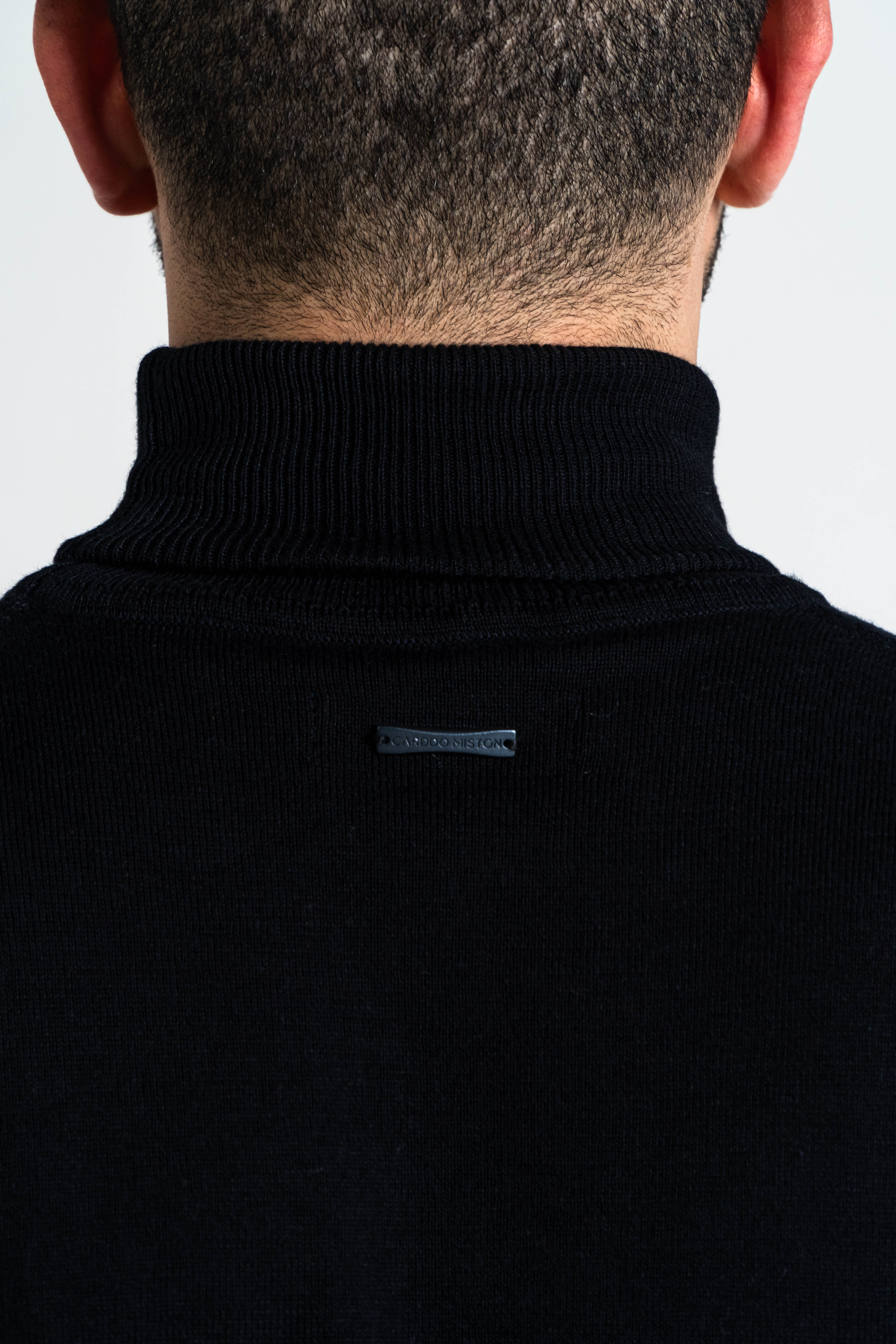 JERSEY CUELLO ALTO ALGODÓN NEGRO_02109