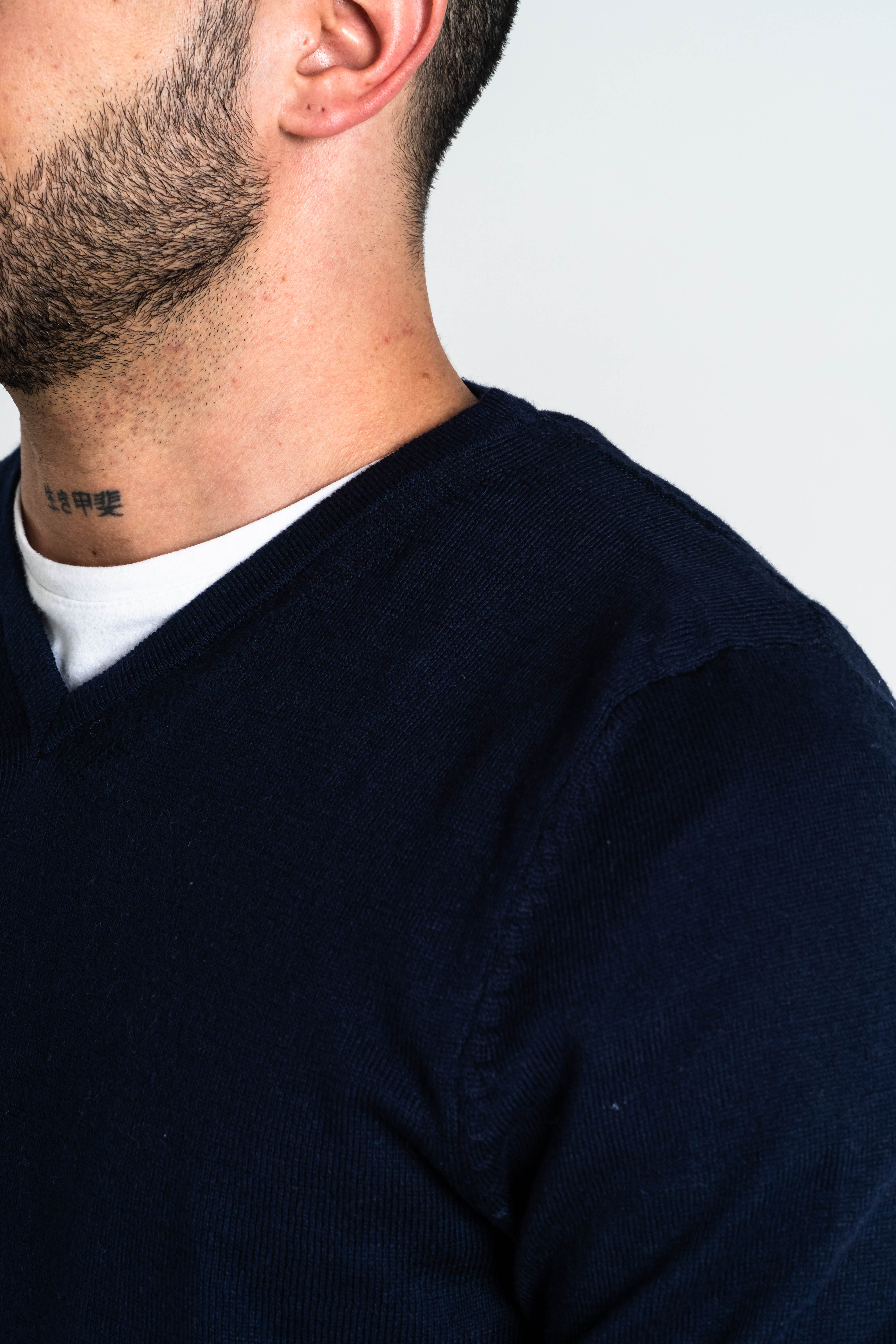 SACO CUELLO V ALGODÓN AZUL OSCURO_02116