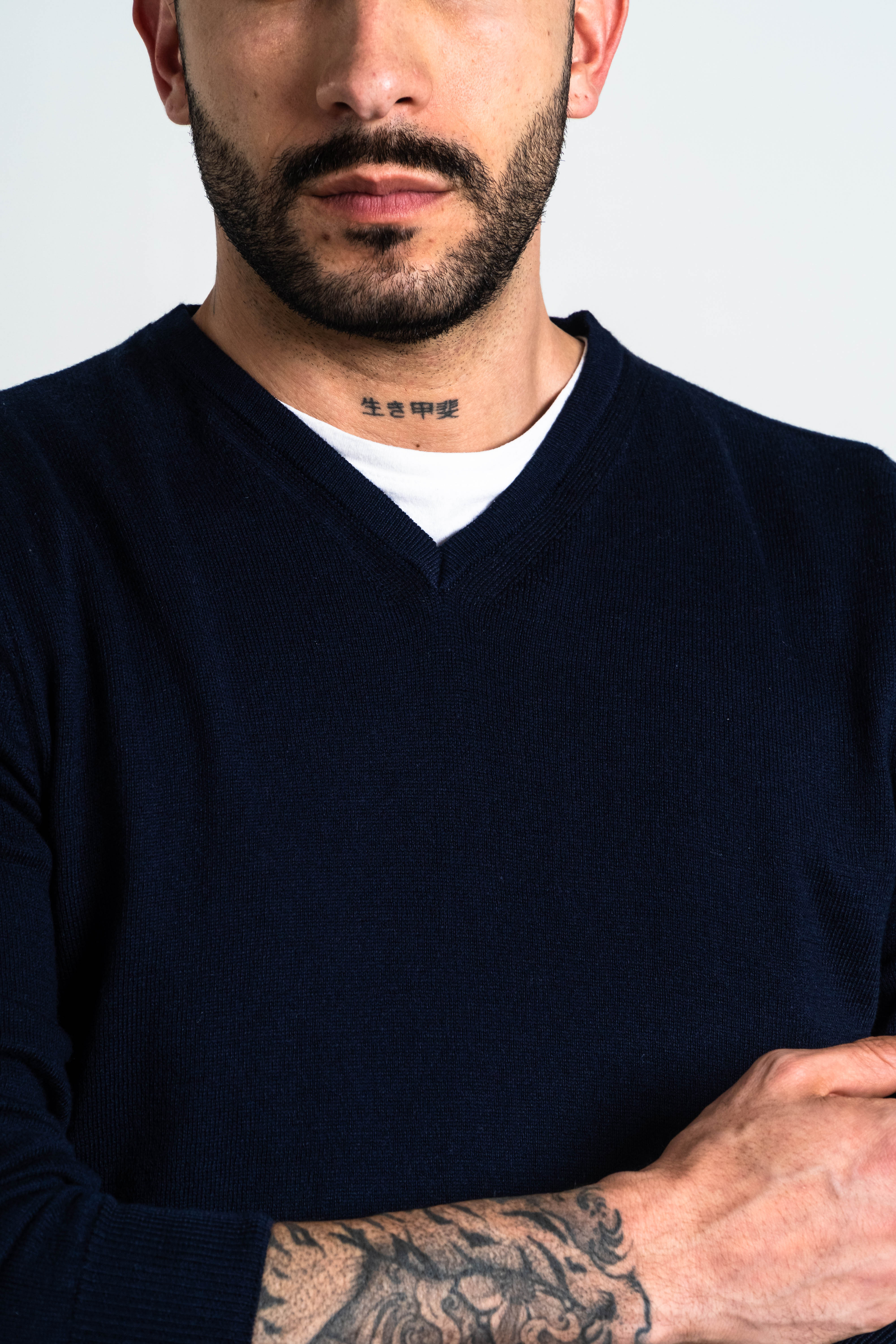 SACO CUELLO V ALGODÓN AZUL OSCURO_02116