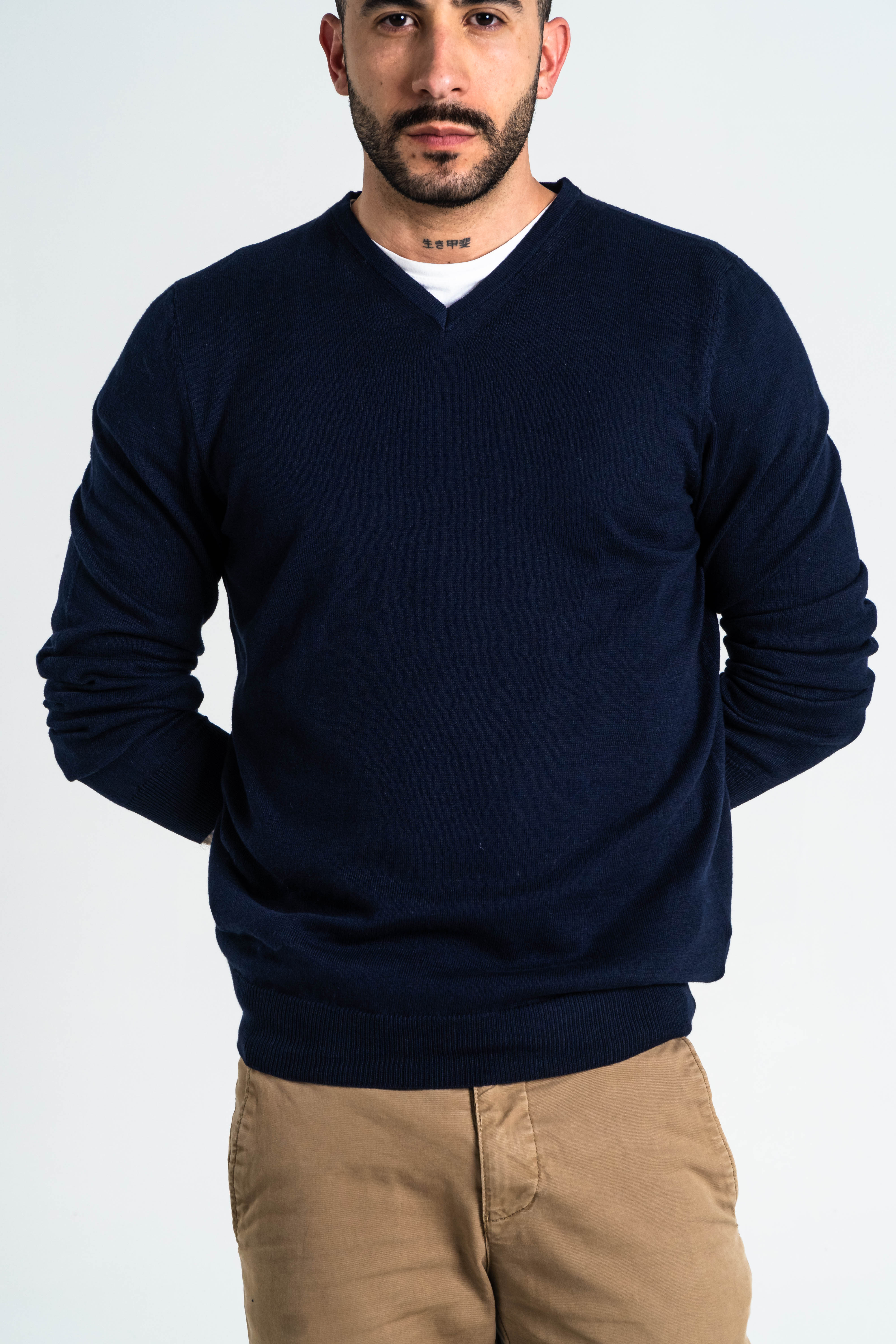 SACO CUELLO V ALGODÓN AZUL OSCURO_02116