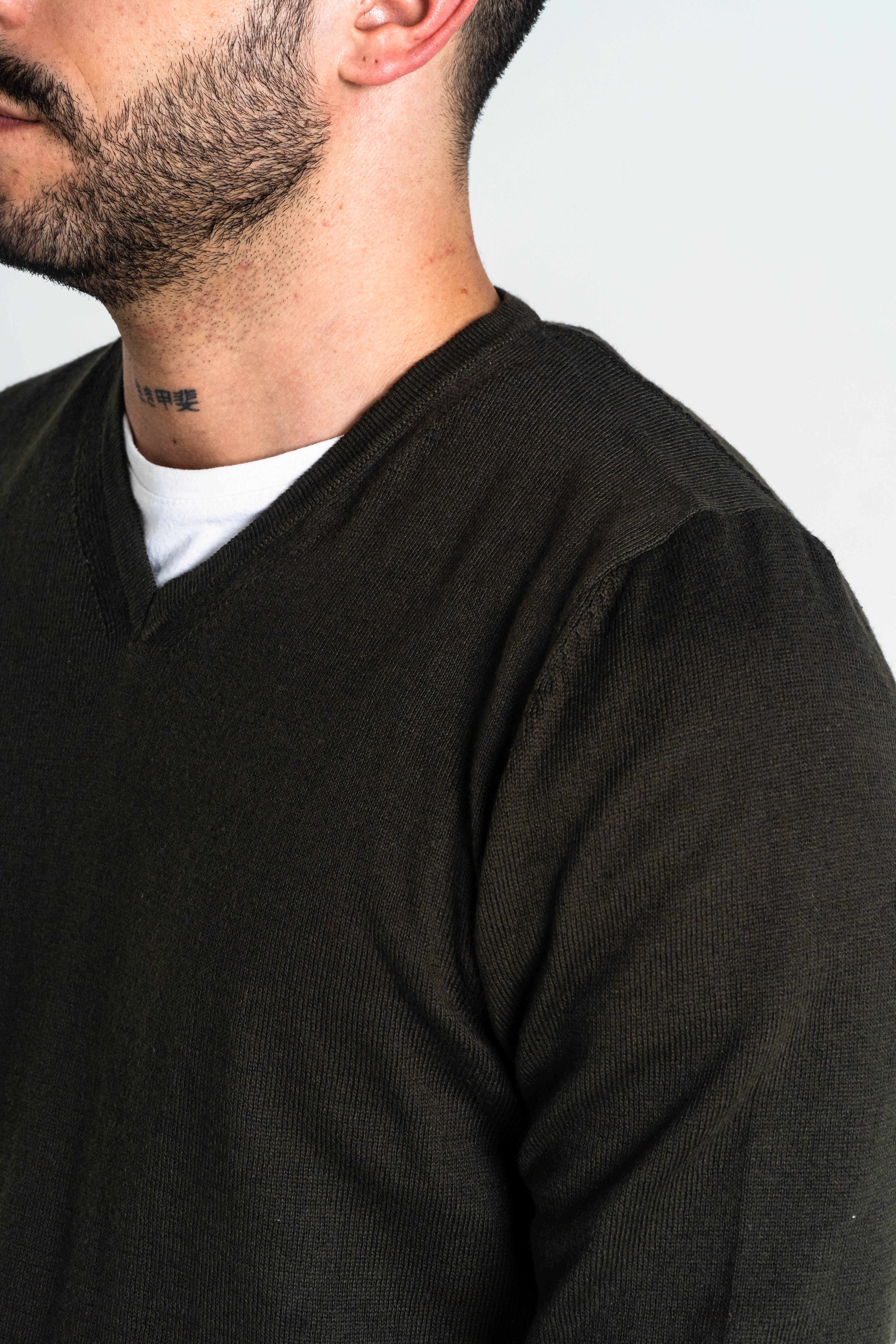 SACO CUELLO V ALGODÓN VERDE MILITAR_02117